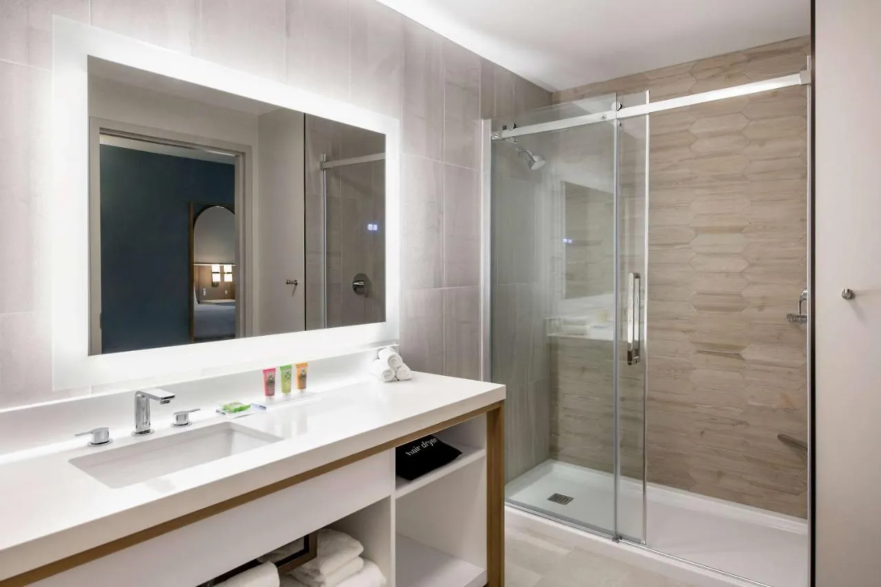 Hotel Wyndham Garden Winnipeg Airport