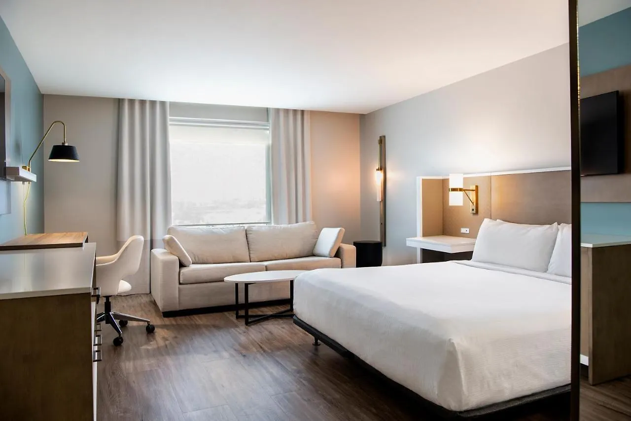 Hotel Wyndham Garden Winnipeg Airport