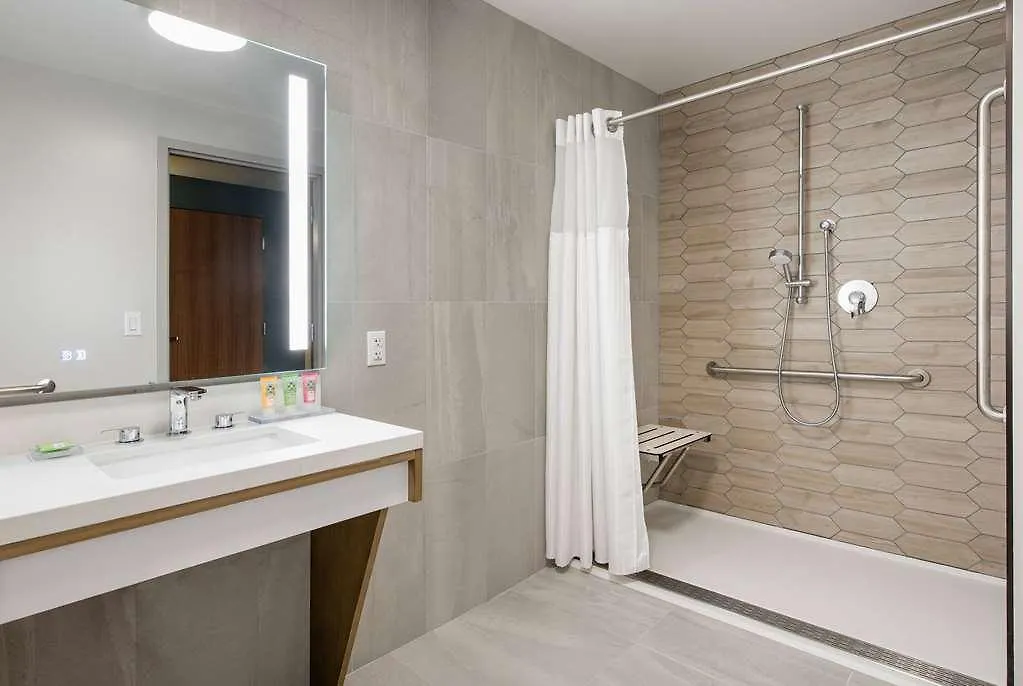 Hotel Wyndham Garden Winnipeg Airport